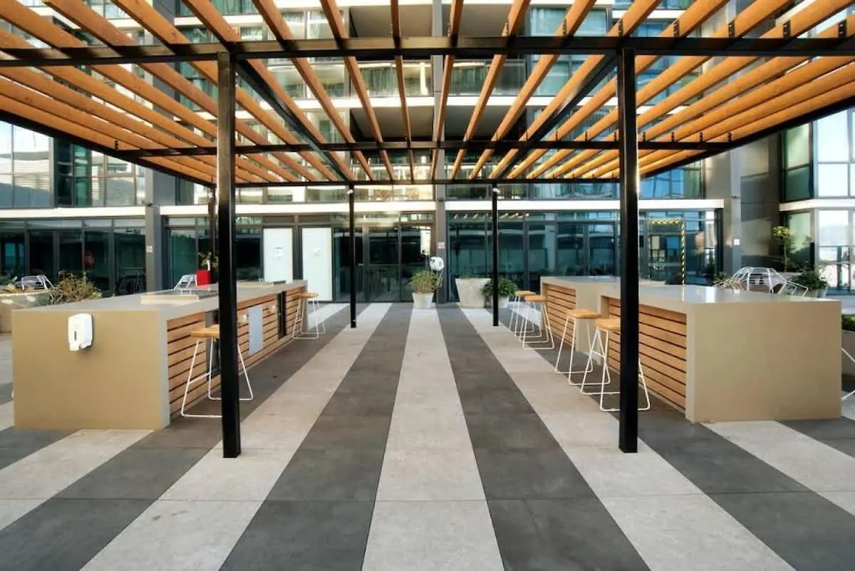 Star Wars Theme - Pool - Gym - Sauna - Steam Room Adelaide 0*,  Austrálie